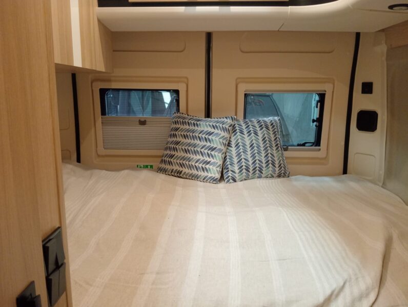 DREAMER CAMPER VAN XL AUTOMATICO