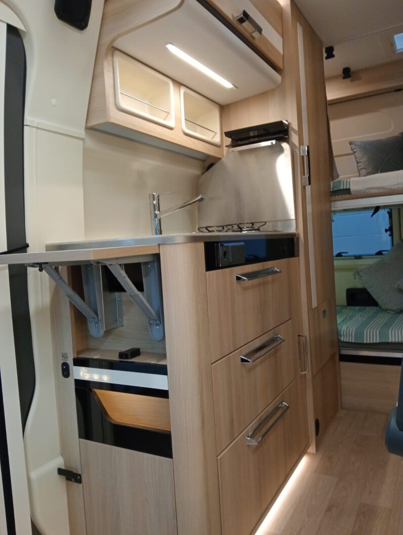 DREAMER FAMILY VAN 2025- 5 plazas