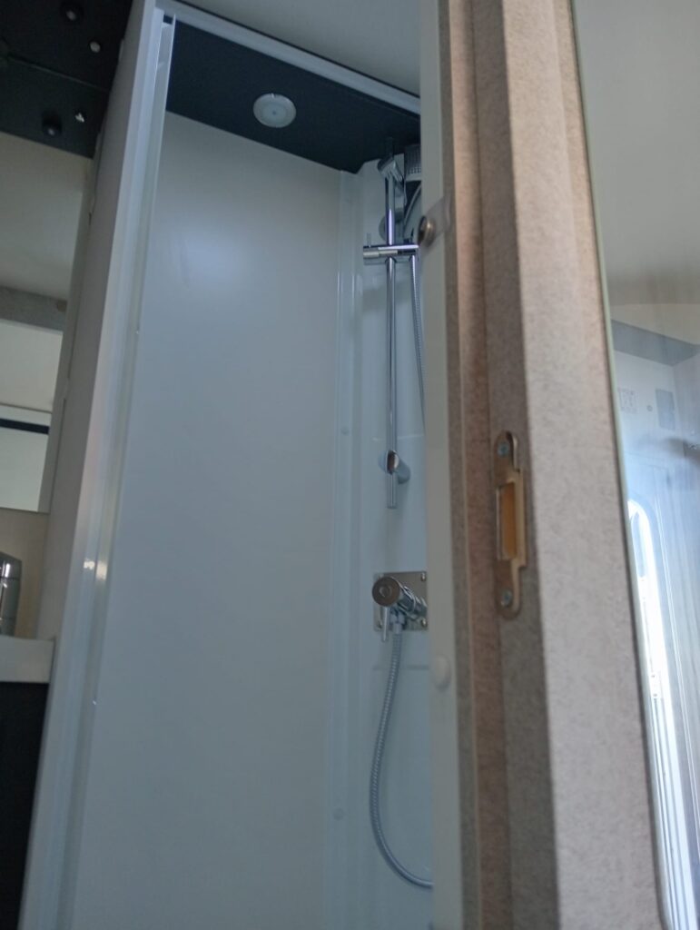 Ducha separada del aseo