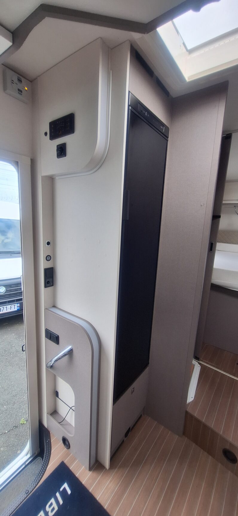 AUTOCARAVANA PERFILADA-OCASION-ETRUSCO T7400 QBC-2022