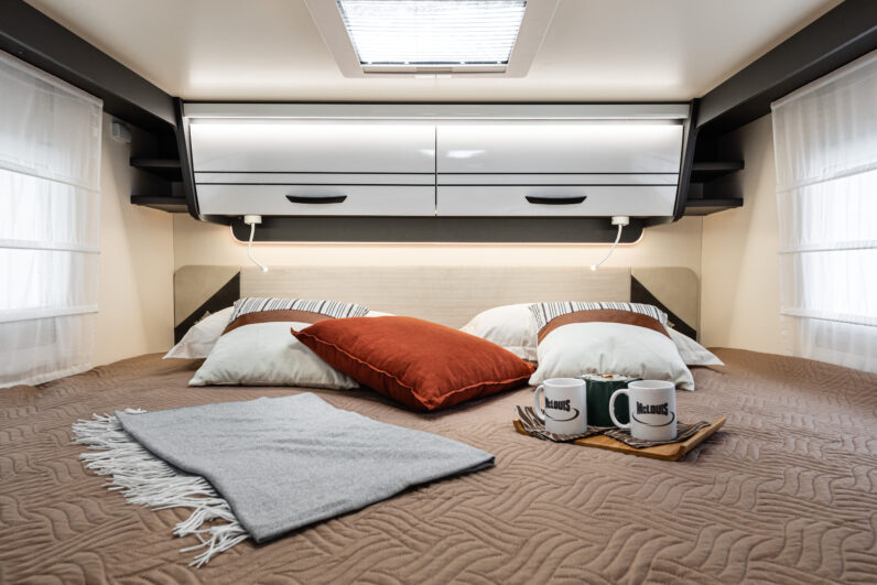 MC LOUIS 373-2026-CAMAS GEMELAS-SALON L