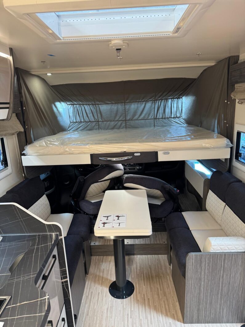 Mc Louis Nevis 881-2026-Cama Isla-Salon Face to Face